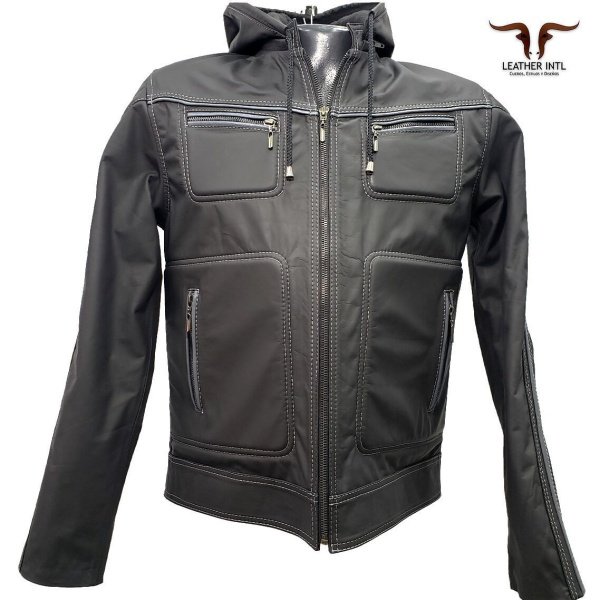 Chaqueta con capota en cuero para caballero