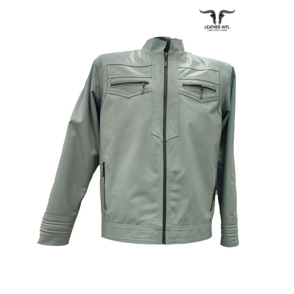 Chaqueta en cuero color blanca elegante