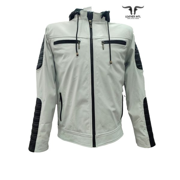 Chaqueta en cuero color blanca con capota negra